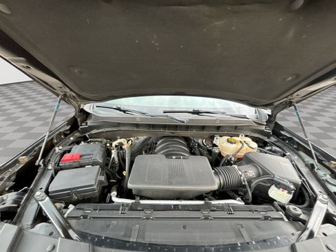 Used 2023 Chevrolet Suburban Z71 AWD/4WD image 18