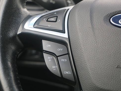 Used 2019 Ford Edge Titanium AWD/4WD image 19