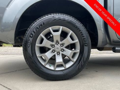 Used 2019 Nissan Frontier SL image 10