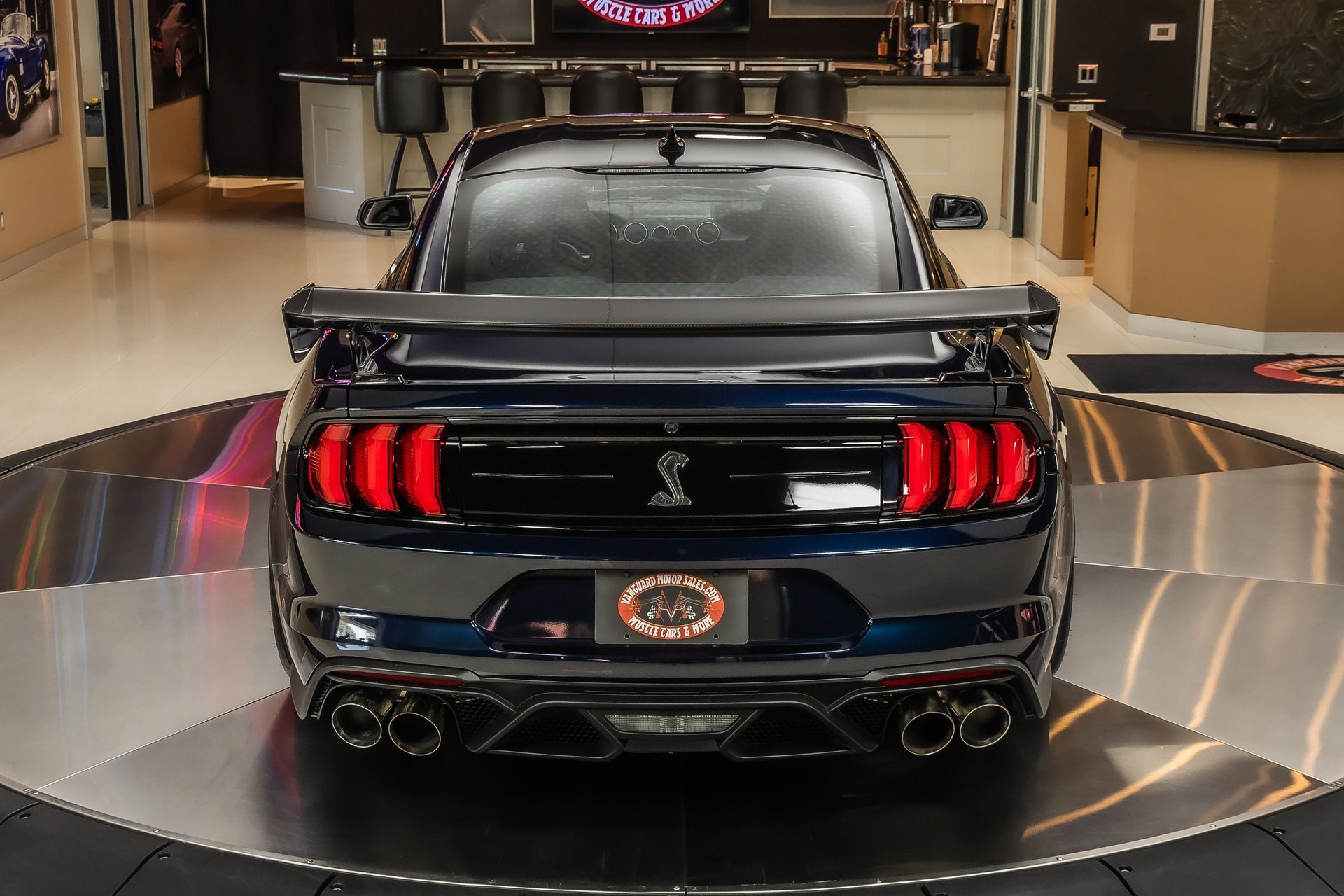 Used 2021 Ford Mustang Shelby GT500 w/ Carbon Fiber Track Pack RWD image 14