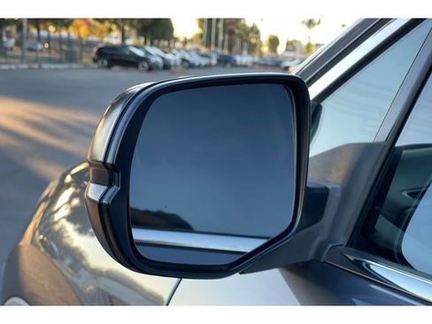 Used 2019 Honda Pilot LX image 16