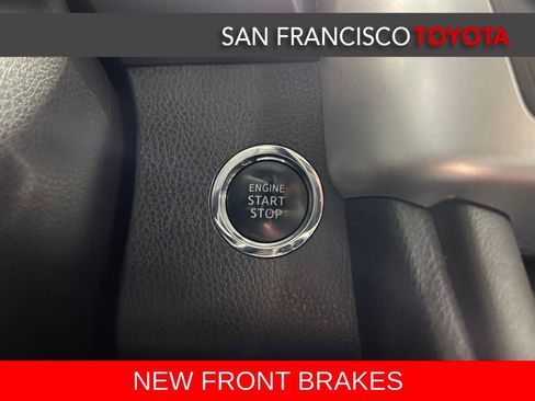 Used 2018 Toyota Highlander SE image 26