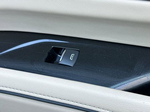 Certified 2023 Cadillac Escalade Premium Luxury w/ Performance Package image 23