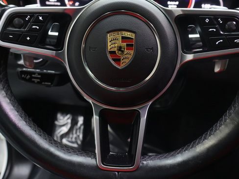 Used 2021 Porsche Cayenne image 19