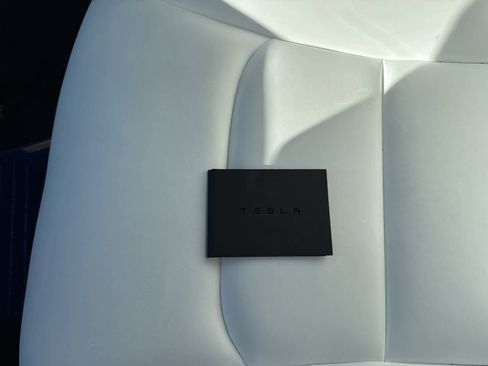 Used 2023 Tesla Model Y Performance image 16