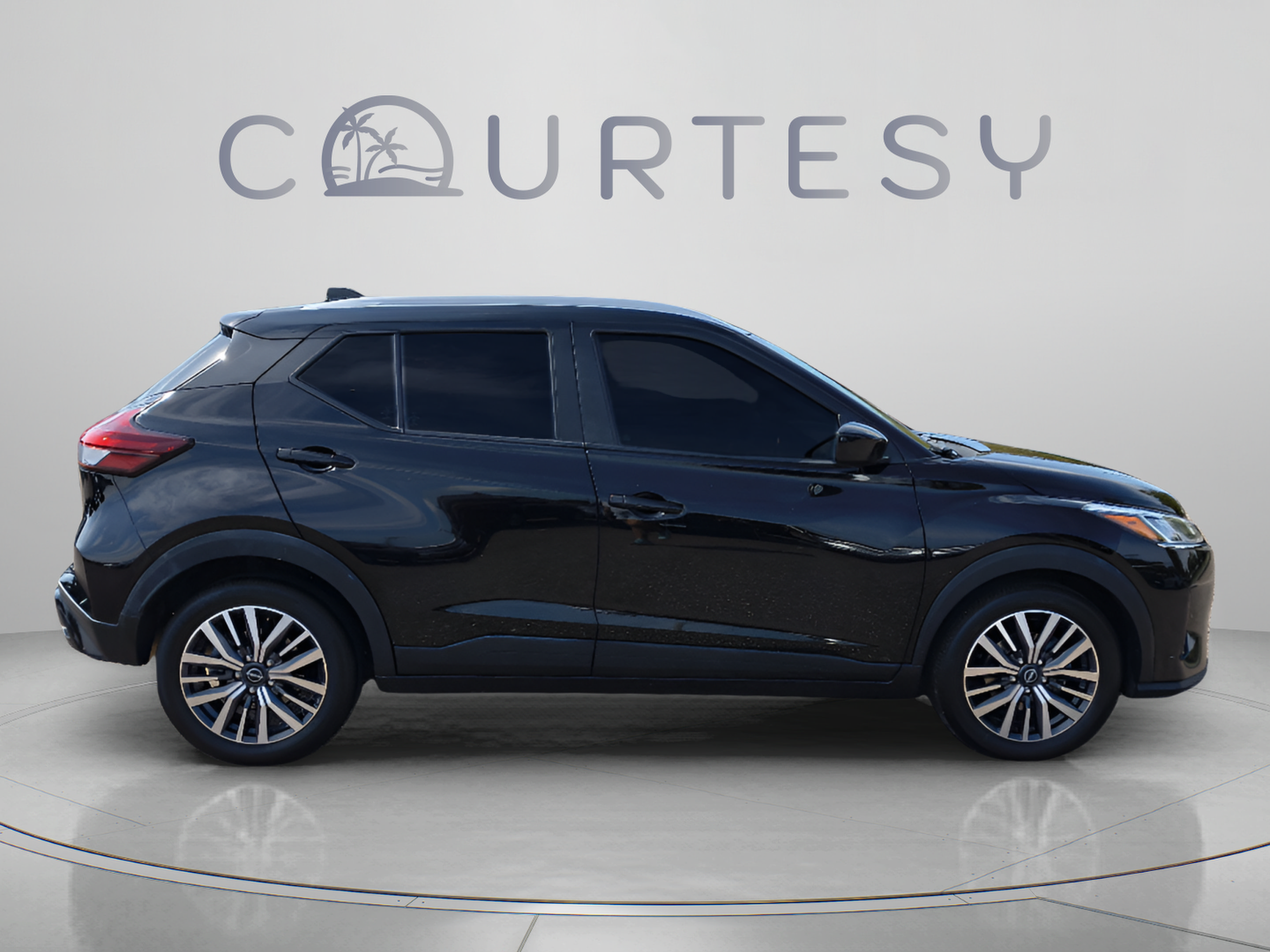 Certified 2023 Nissan Kicks SV FWD image 8