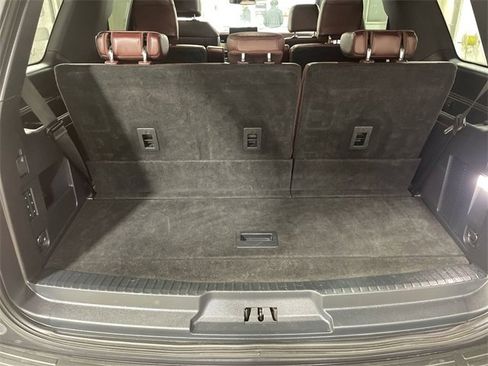 Used 2024 Ford Expedition Limited image 25