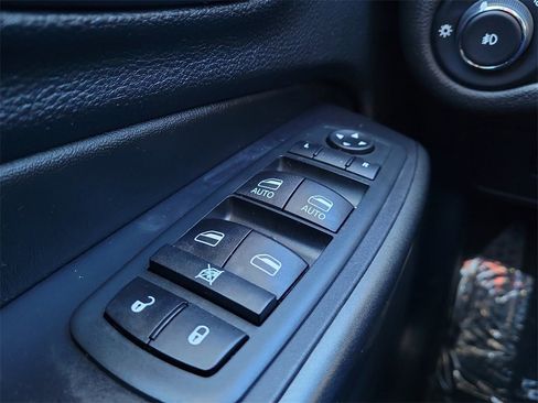 Certified 2020 Jeep Cherokee Trailhawk w/ Comfort/Convenience Group image 22