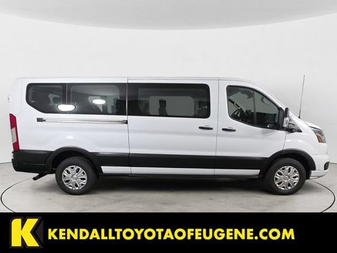 Used 2023 Ford Transit 350 XLT RWD image 4