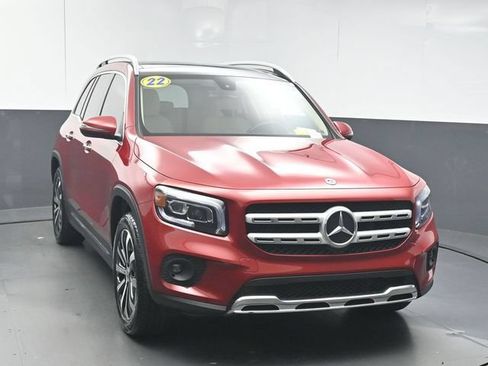 Used 2022 Mercedes-Benz GLB 250 image 2