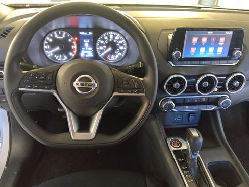 Used 2020 Nissan Sentra S image 22