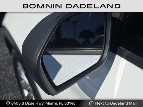 Used 2020 Ford Explorer XLT w/ Equipment Group 202A image 9