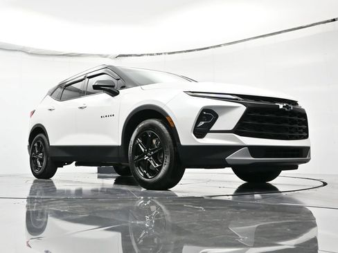 Certified 2023 Chevrolet Blazer LT w/ Convenience Package image 37