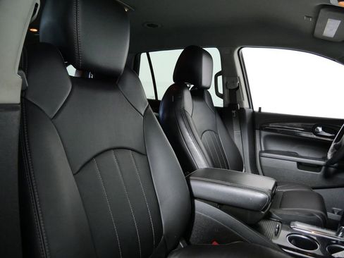 Used 2017 Buick Enclave Leather w/ Trailering Package FWD image 11