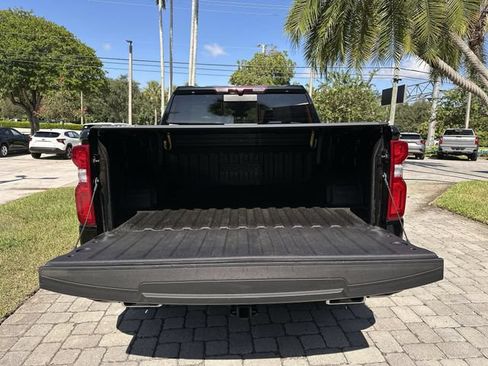 Used 2024 Chevrolet Silverado 1500 High Country RWD image 28