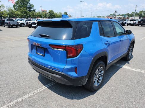 New 2027 GMC Terrain Elevation FWD image 3