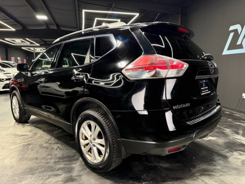 Used 2014 Nissan Rogue SV AWD/4WD image 7