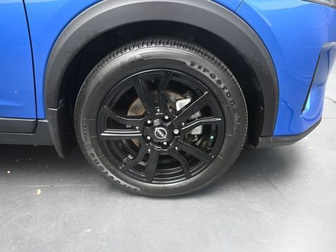 Used 2024 Nissan Kicks SR w/ Exterior Package image 21