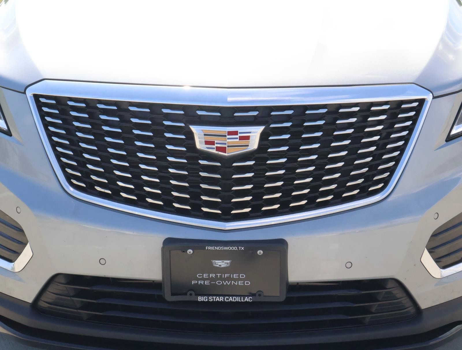 Used 2024 Cadillac XT5 Luxury w/ LPO, Floor Liner Package FWD image 8