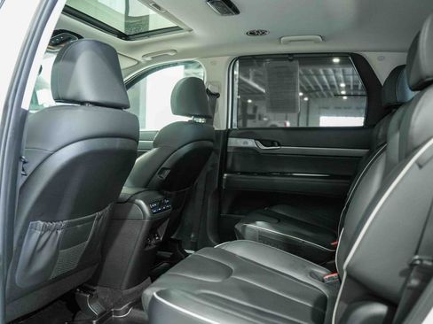 Used 2023 Hyundai Palisade SEL w/ Premium Package image 32