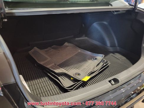 Certified 2025 Toyota Corolla SE w/ SE Premium Package image 12