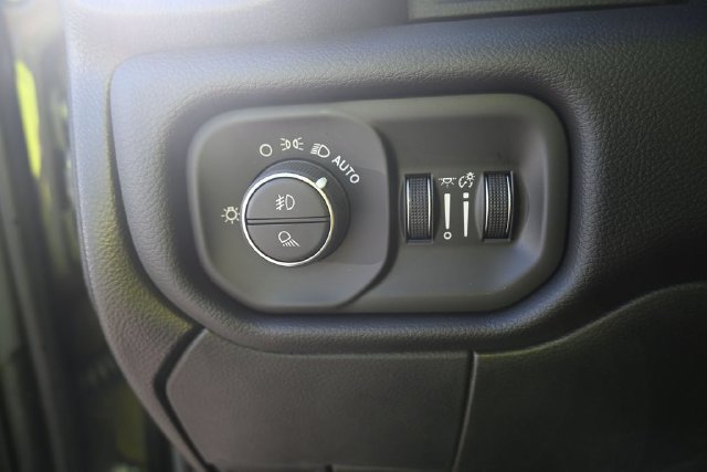 New 2026 RAM 3500 Laramie AWD/4WD image 11