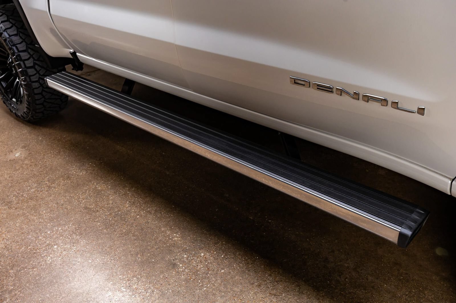 Used 2024 GMC Sierra 1500 Denali Ultimate AWD/4WD image 13