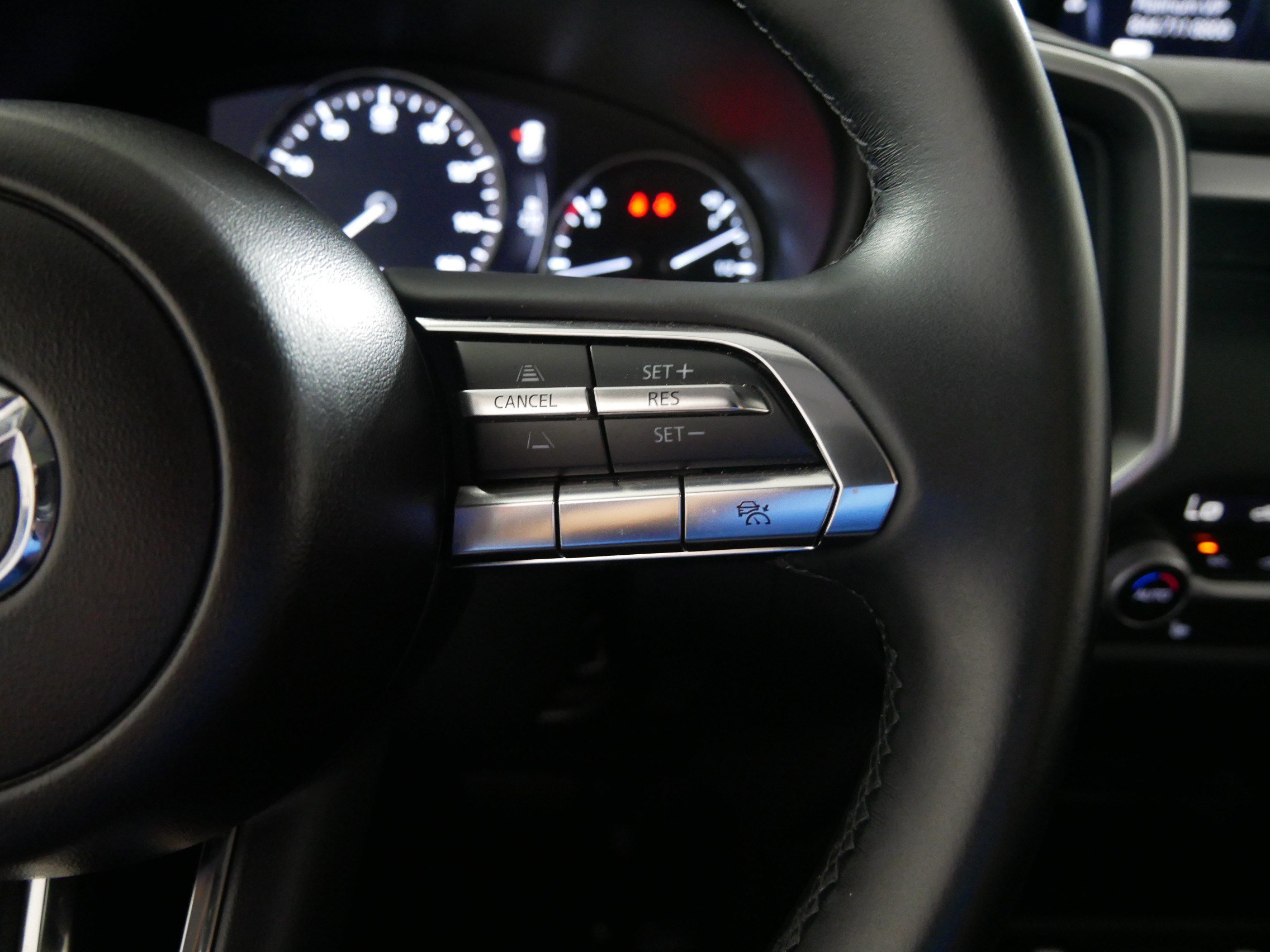 Used 2025 MAZDA CX-50 AWD 2.5 S w/ Premium Package image 28