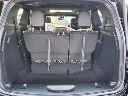 New 2026 Chrysler Pacifica Limited w/ S Appearance Package image 28