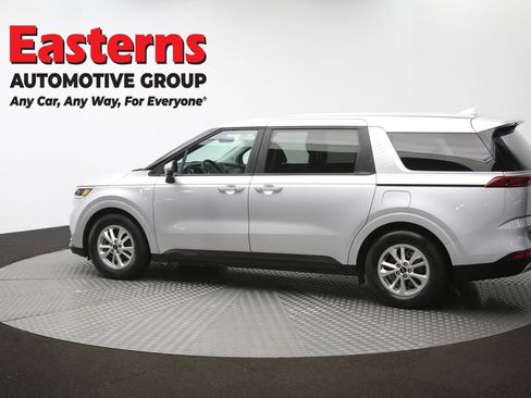 Used 2022 Kia Carnival LX image 61