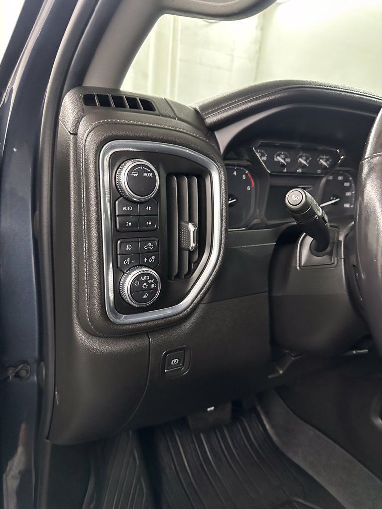 Used 2022 GMC Sierra 1500 SLT w/ SLT Premium Plus Package AWD/4WD image 14