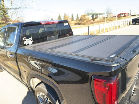 Used 2023 GMC Sierra 1500 Denali Ultimate image 4