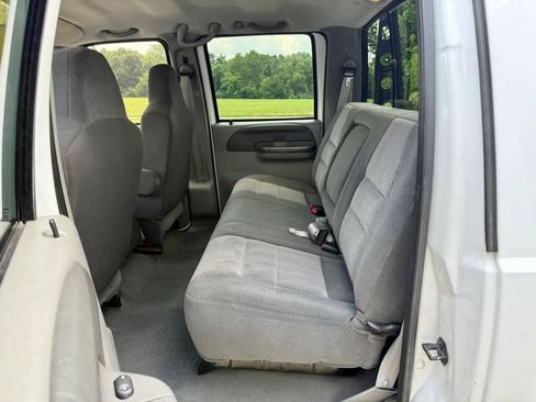Used 2003 Ford F550 2WD Crew Cab Super Duty image 13