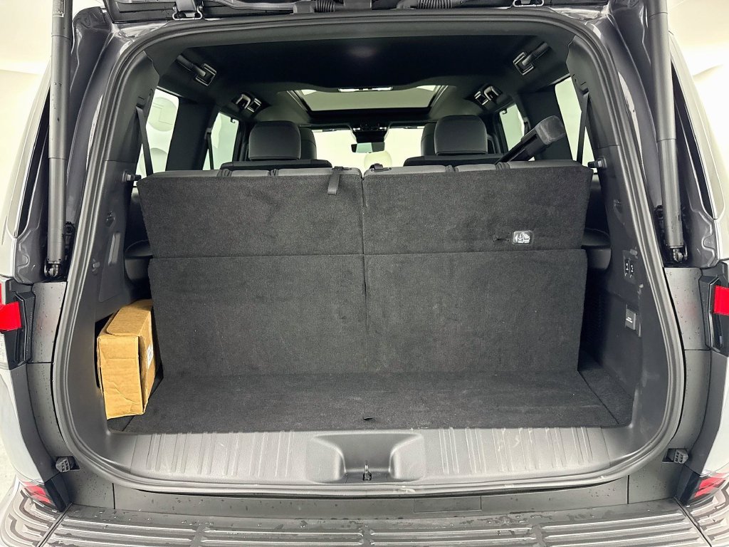 Used 2026 Lexus GX 550 w/ Cold Area Package AWD/4WD image 27