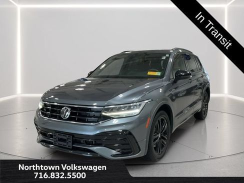 Used 2022 Volkswagen Tiguan SE R-Line FWD image 1