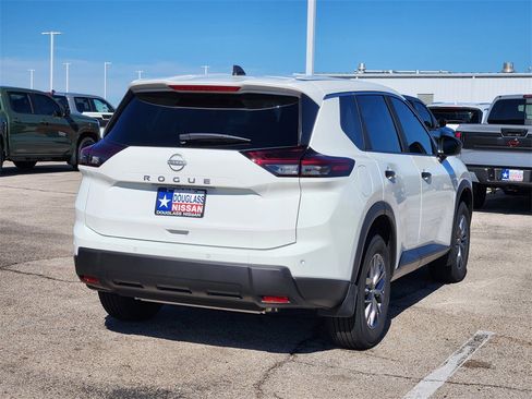 New 2026 Nissan Rogue S image 3