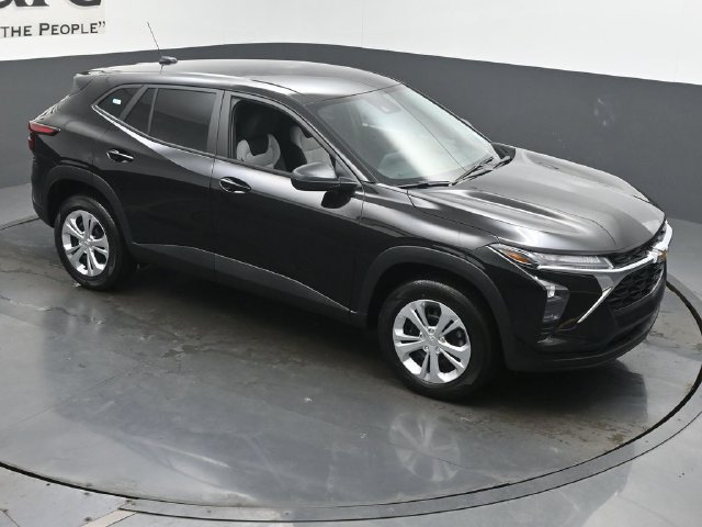 New 2026 Chevrolet Trax LS FWD image 16