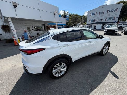 Used 2025 Buick Envista Sport Touring FWD image 6