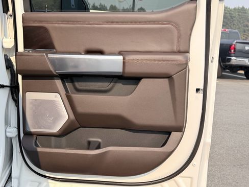 Used 2025 Ford F250 King Ranch w/ Chrome Package image 35