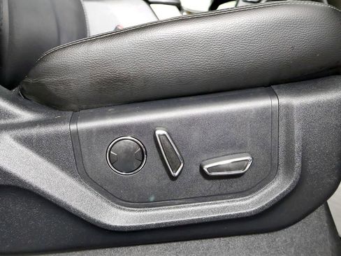 Used 2015 Ford F150 Lariat w/ Equipment Group 502A Luxury image 33