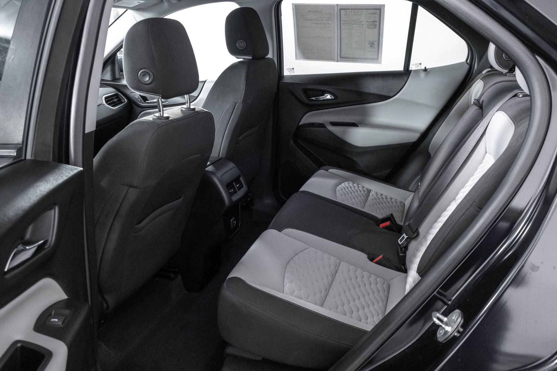Used 2020 Chevrolet Equinox LS w/ LS Convenience Package FWD image 35