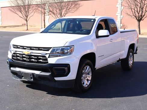 Used 2022 Chevrolet Colorado LT w/ Fleet Safety Package image 26