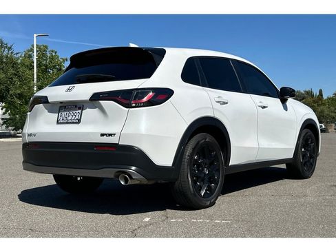 Used 2025 Honda HR-V Sport image 6