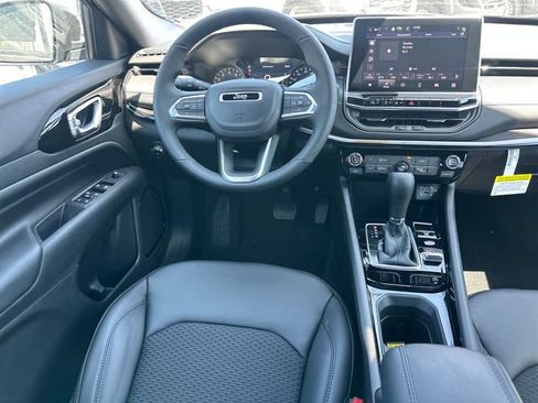 New 2026 Jeep Compass Latitude AWD/4WD image 14