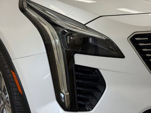 Certified 2019 Cadillac XT4 Premium Luxury w/ Technology Package AWD/4WD image 16