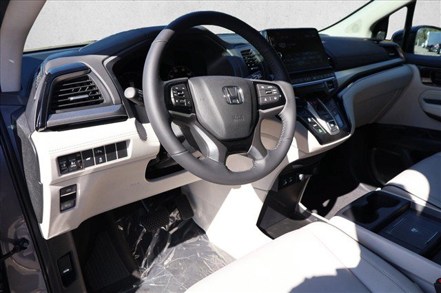 New 2027 Honda Odyssey Touring image 10