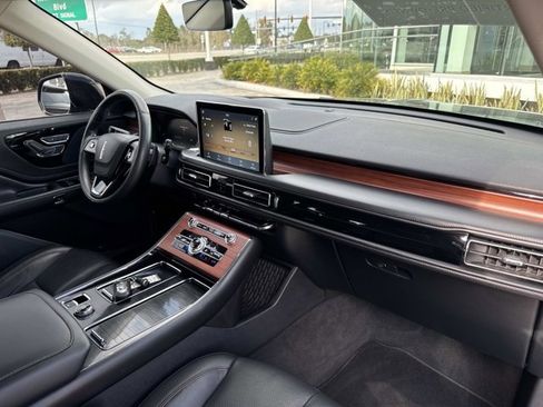 Used 2022 Lincoln Aviator Reserve w/ Equipment Group 201A image 22
