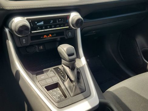 Certified 2025 Toyota RAV4 LE FWD image 15