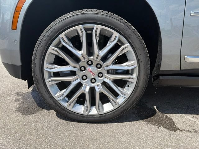New 2026 GMC Yukon Denali w/ Denali Reserve Package AWD/4WD image 10