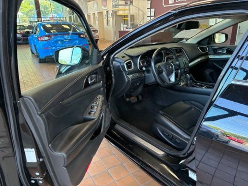 Used 2021 Nissan Maxima 3.5 SV w/ Floor Mat Group FWD image 14